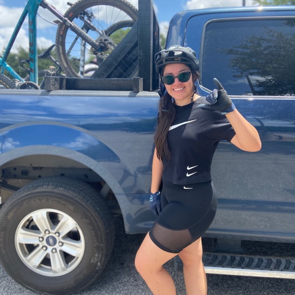 Meet your Posher, Georgina - Picture 1 of 1